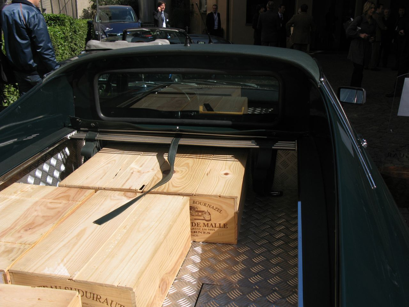 Illustration for article titled Jaguar XJSChero, Perfect For Your Italian Wine Toting Needs